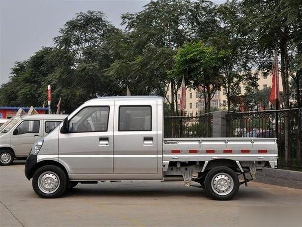 急卖二手小货车1万2万货车缩略图