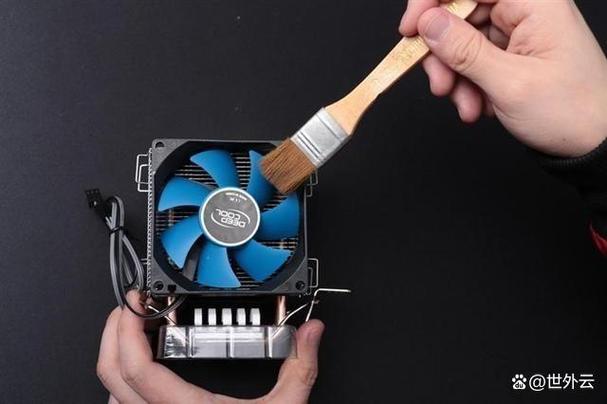 电脑突然风扇声音很大然后关机缩略图