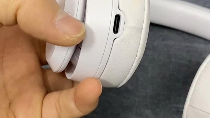 beats耳机只有一边有声音怎么办