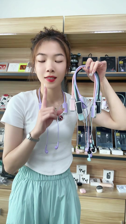 蓝牙耳机突然声音变得很小很模糊游戏截图