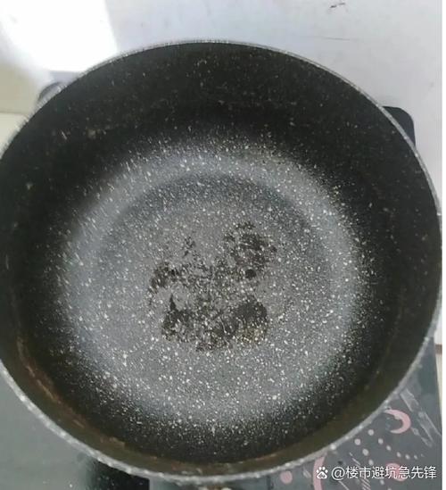 不粘锅表面的涂层掉了还能用吗游戏截图