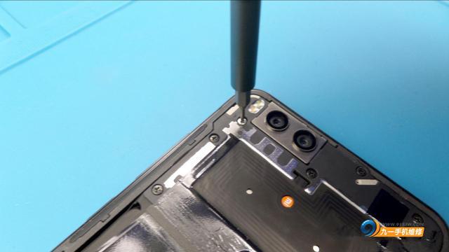 小米note3更换屏幕总成教程缩略图