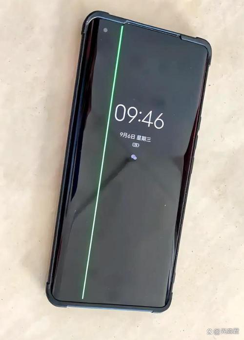 手机为什么会出现绿线