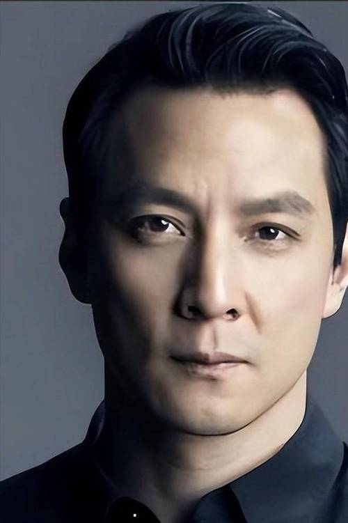 吴彦祖最帅的10张照片缩略图