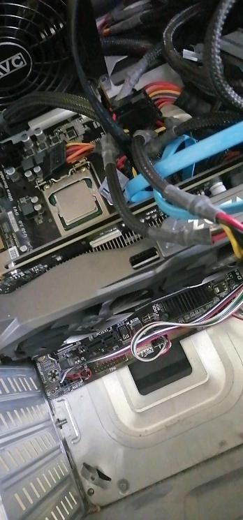 电脑电源风扇散热器显卡风扇转一下