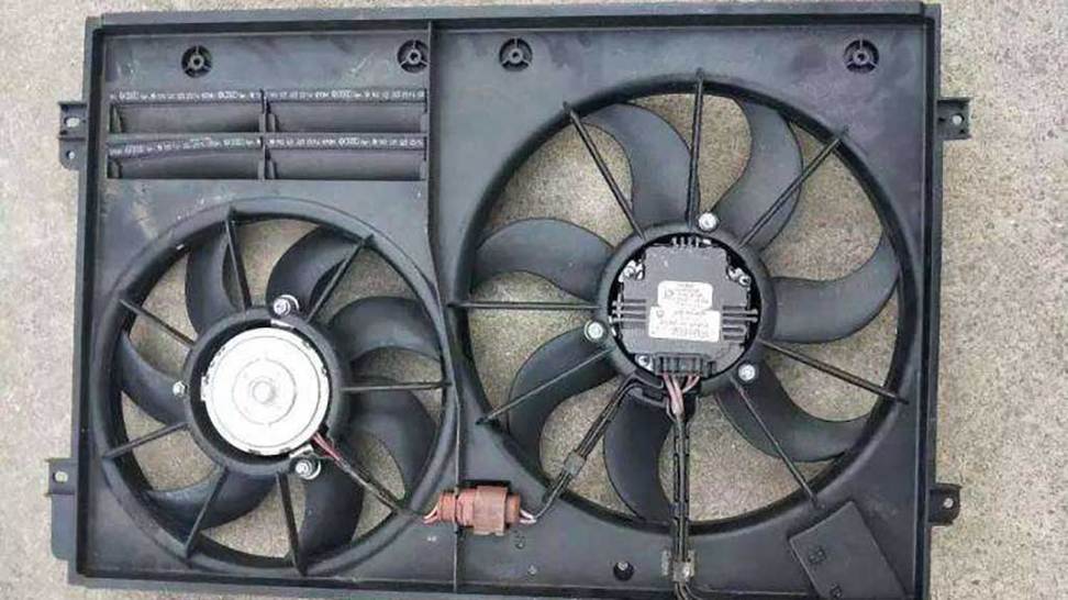 散热器灯亮但是风扇不转缩略图