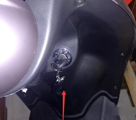 台铃电动车怎么解除锁车