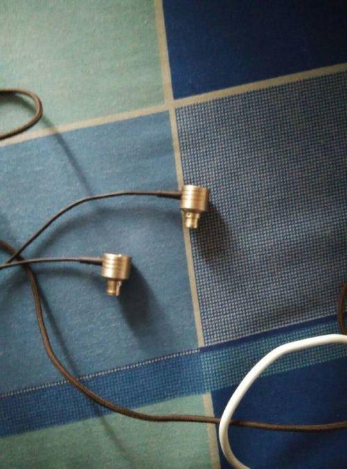 小米耳机音量突然变小了怎么回事