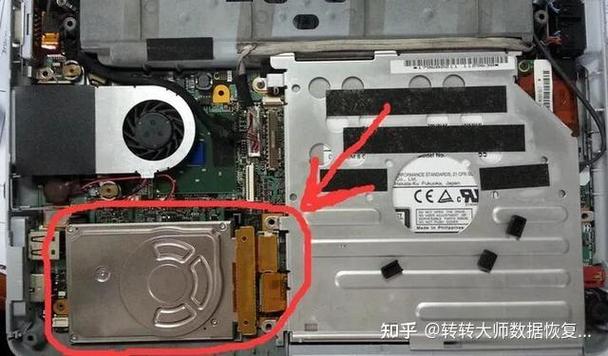 神舟笔记本硬盘怎么拆下来图解游戏截图