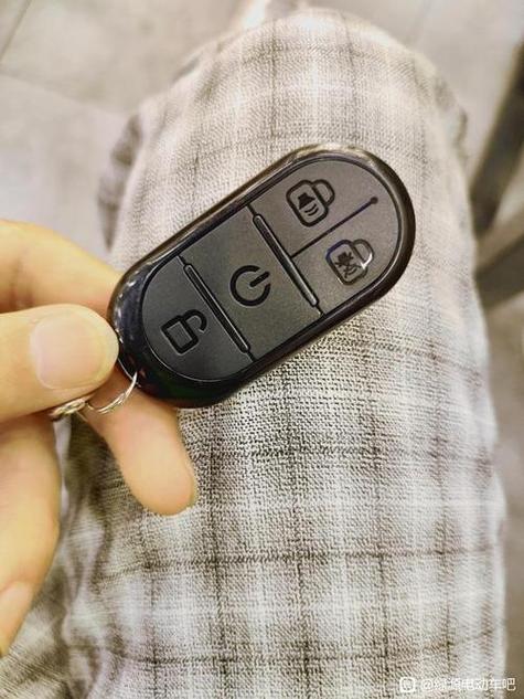 绿源电动车钥匙锁住了
