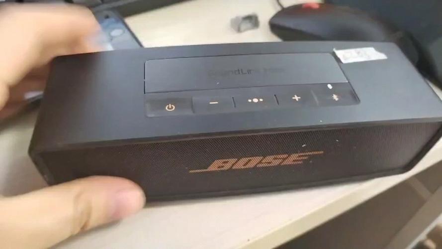 bose音响黄灯闪烁是不是坏了缩略图