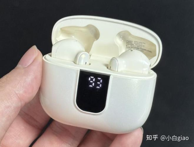 一个耳机比另一个耳机最大音量小缩略图