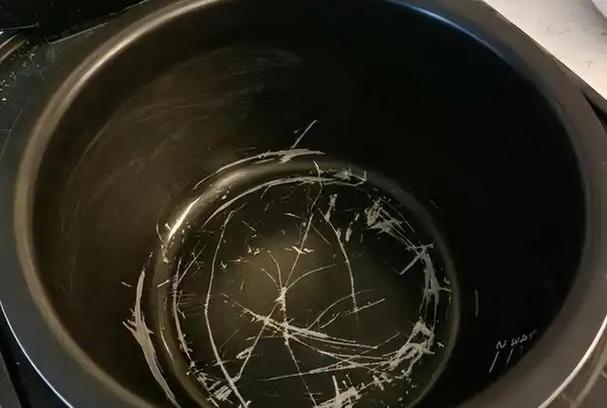 电饭锅黑色涂层有毒吗缩略图