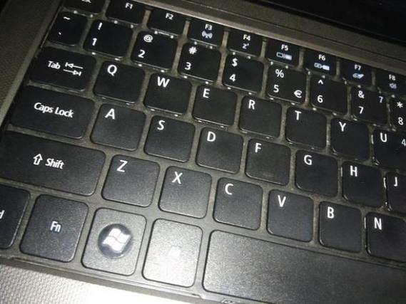 禁用联想笔记本电脑上的触摸板缩略图