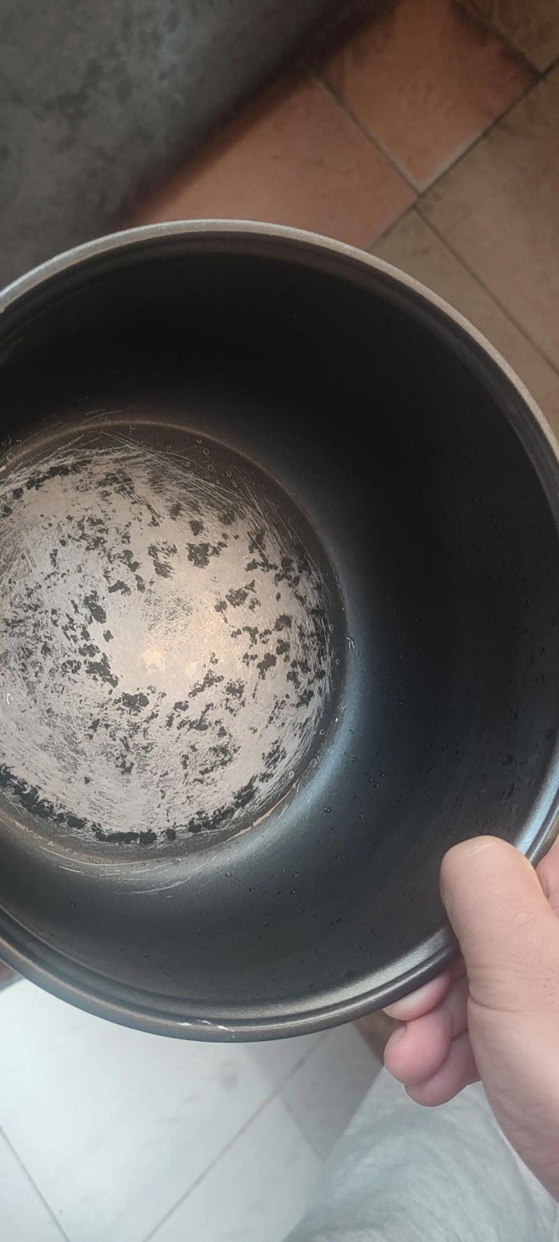 涂层掉了的电饭煲内胆能用吗?游戏截图