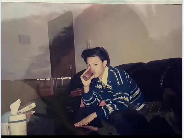 男孩90年代老照片图库游戏截图