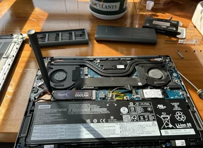 联想笔记本怎么拆后盖
